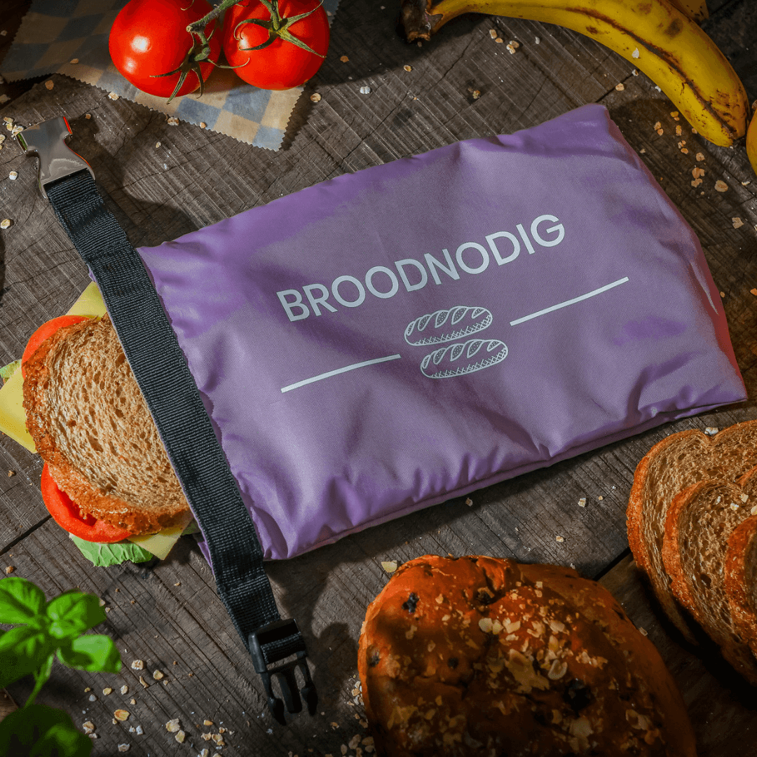 Herbruikbare boterhamzak van Broodnodig® in de kleur pastel paars